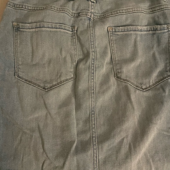 Abercrombie and Fitch light blue jean pencil skirt size 6 - Picture 3 of 3